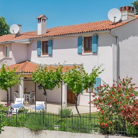Casa Vita Holiday Home Πόρετς Εξωτερικό φωτογραφία