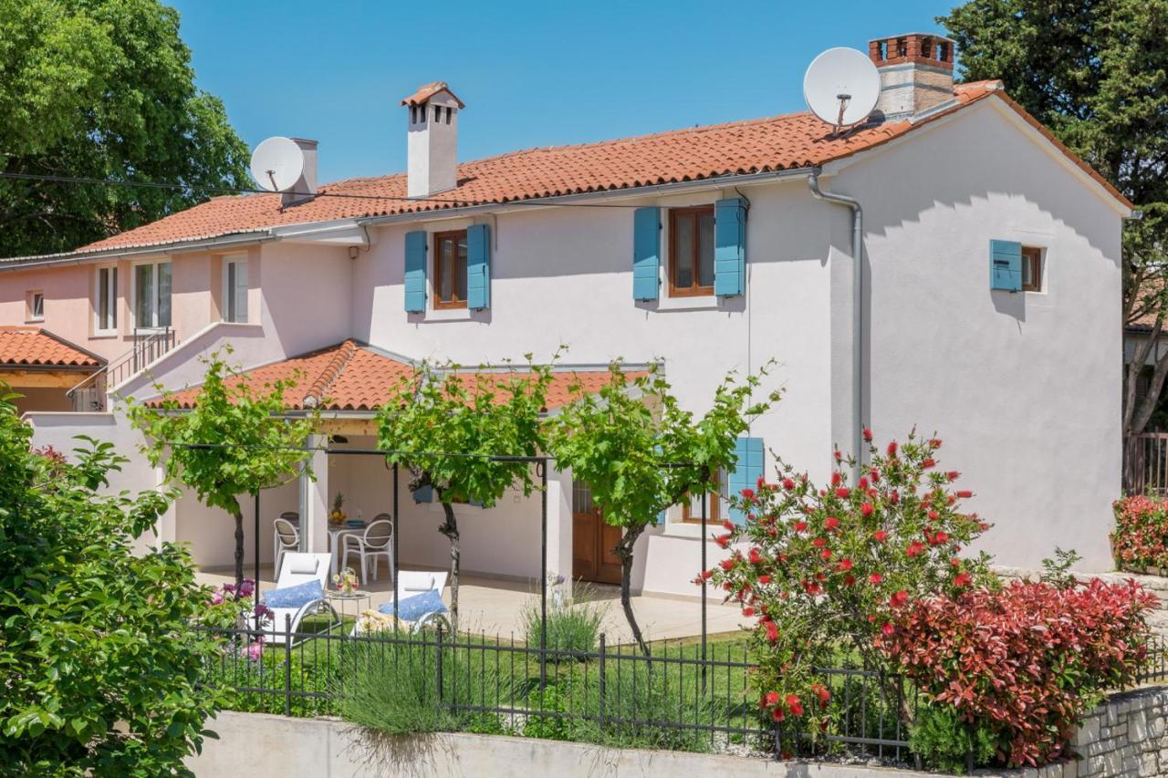 Casa Vita Holiday Home Πόρετς Εξωτερικό φωτογραφία