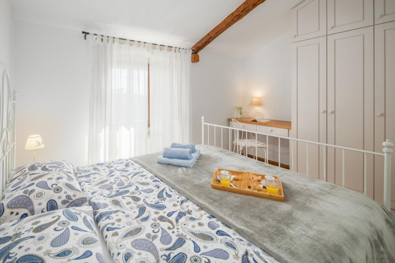 Casa Vita Holiday Home Πόρετς Εξωτερικό φωτογραφία